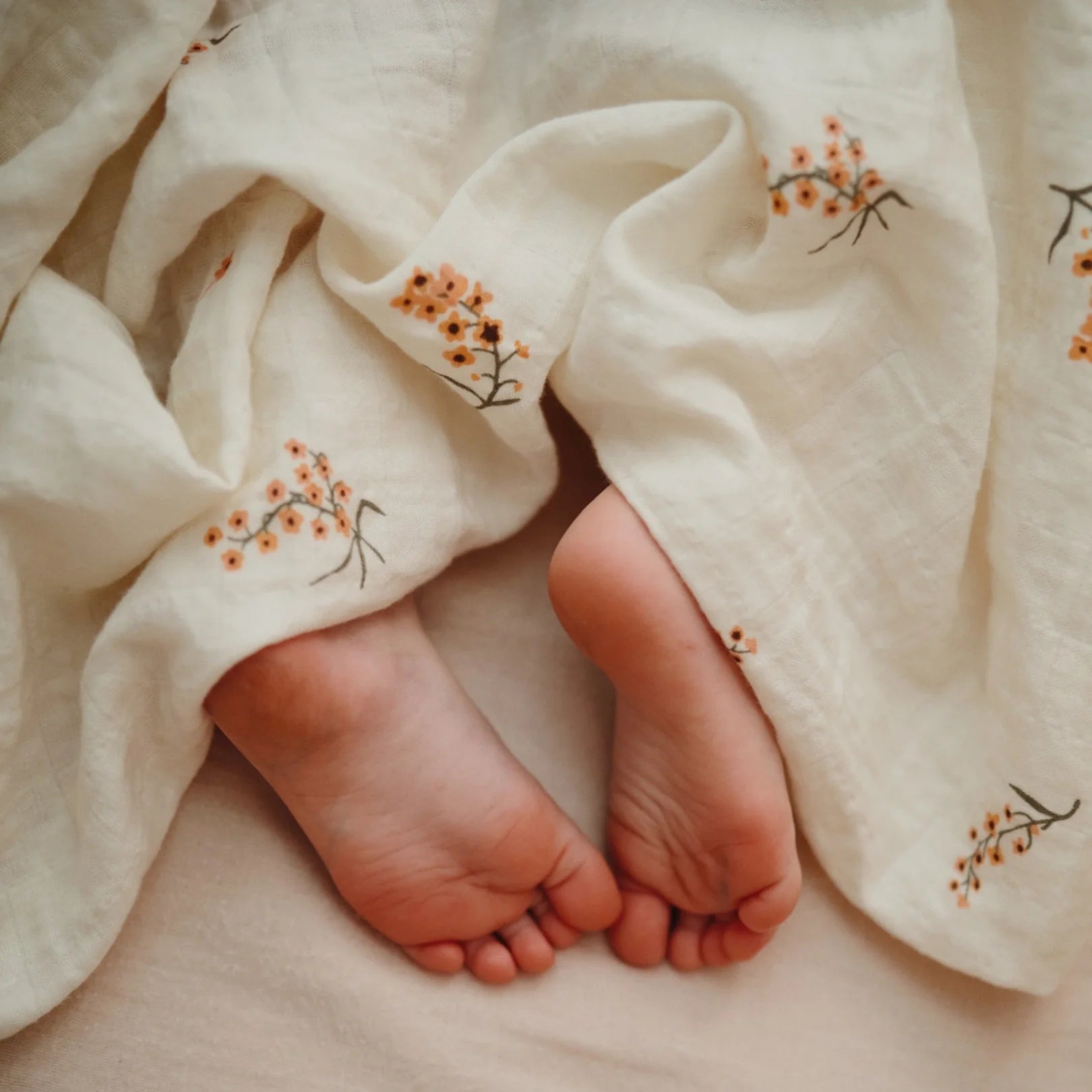 Mushie Organic Muslin Swaddle -  Flowers - Little Reef and Friends