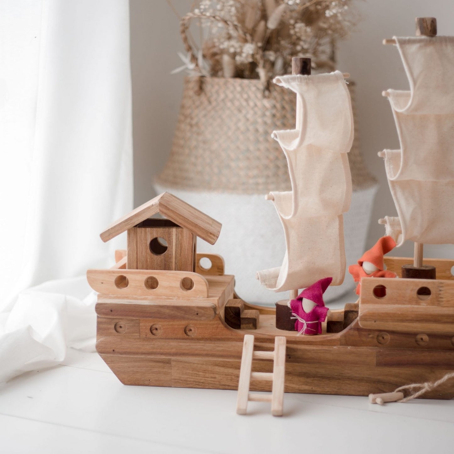 Q toys Wooden Pirate Ship