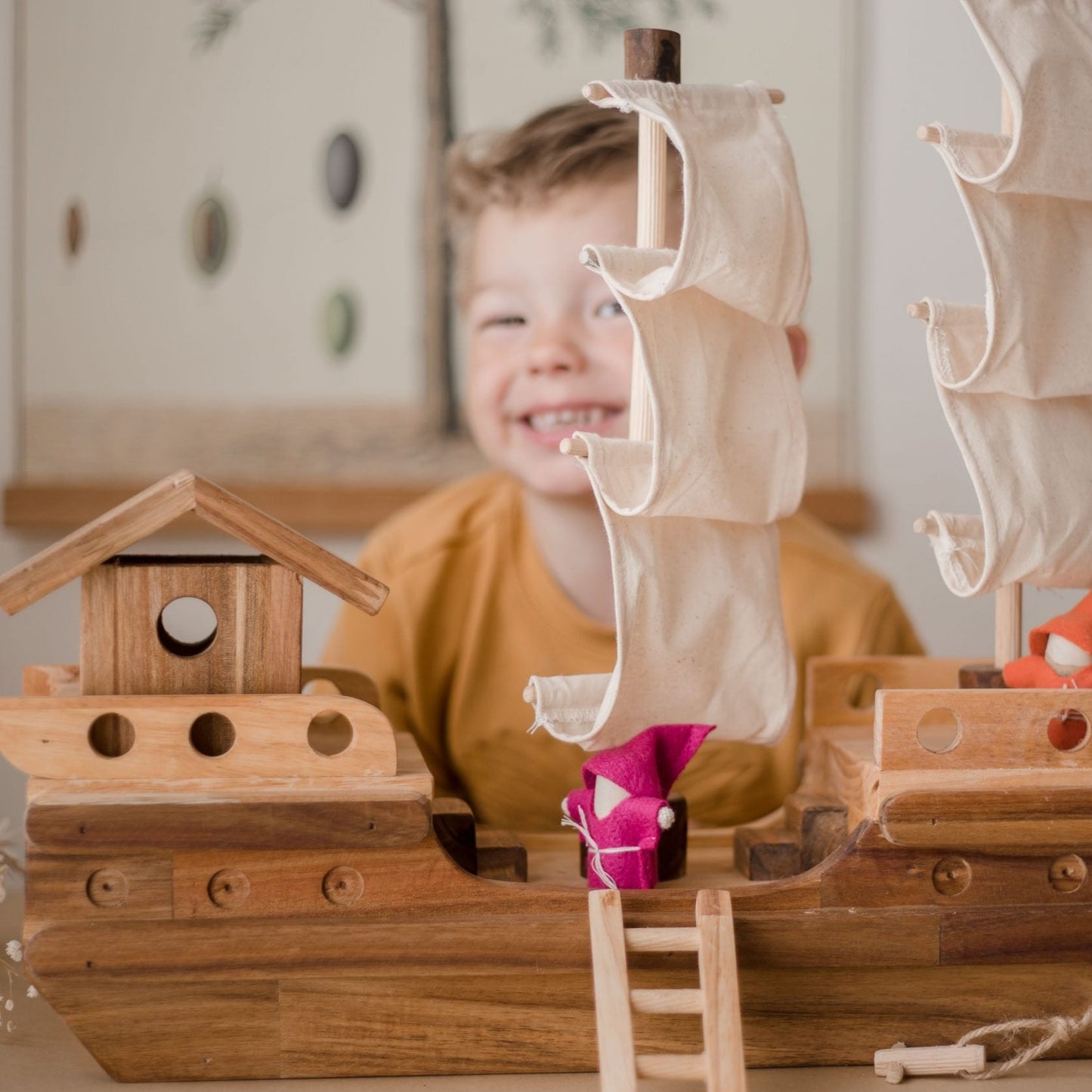 Q toys Wooden Pirate Ship