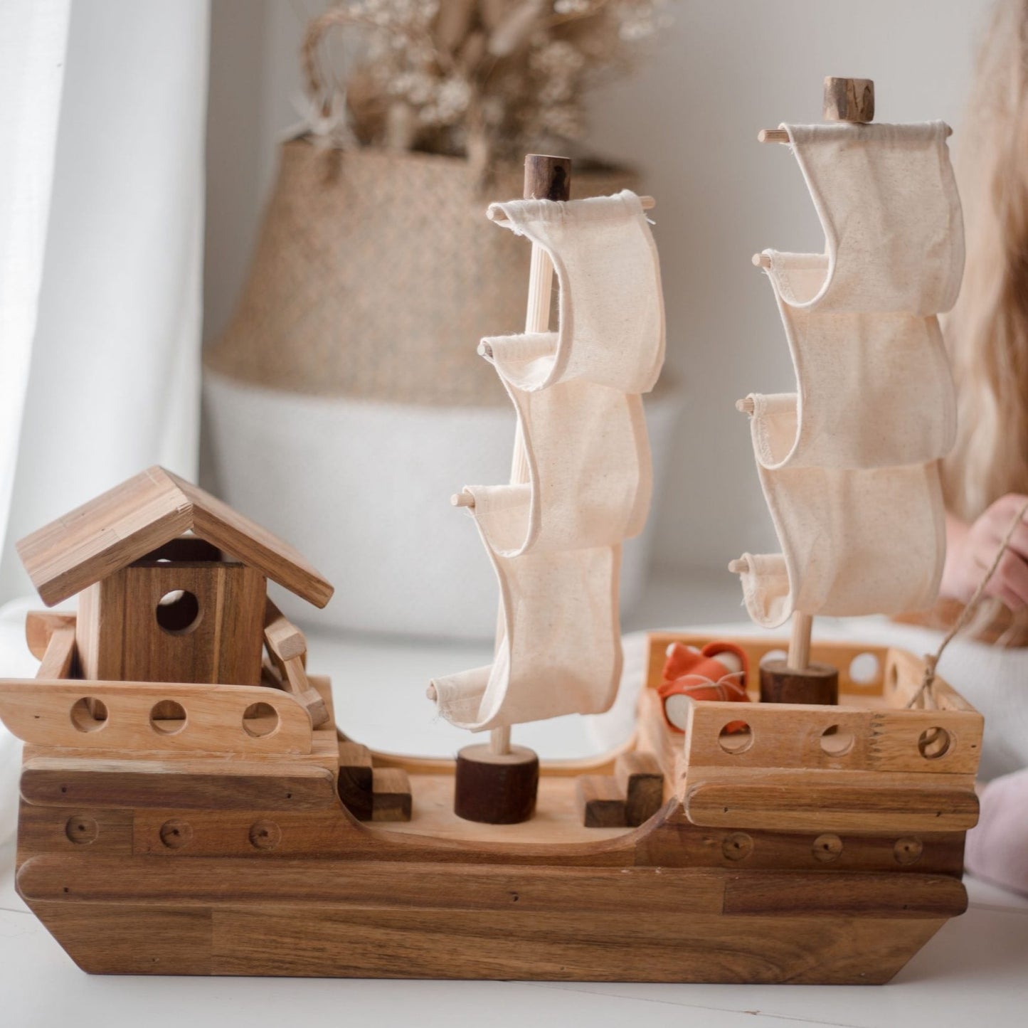 Q toys Wooden Pirate Ship