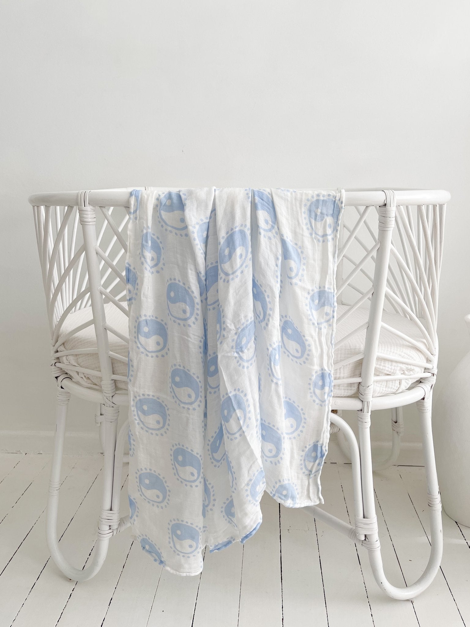 Yin Yang Muslin Swaddle - Blue - Little Reef and Friends